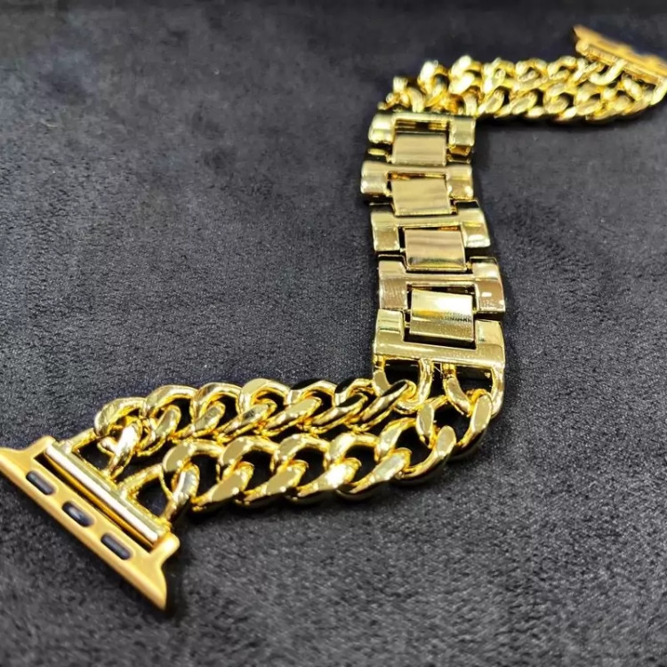 نصب آسان بند استیل کارتیر اپل واچ