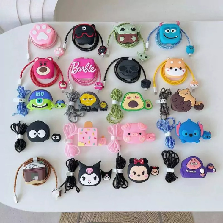 محافظ شارژر طرحدار فانتزی آداپتور 20 وات همراه اکسسوری