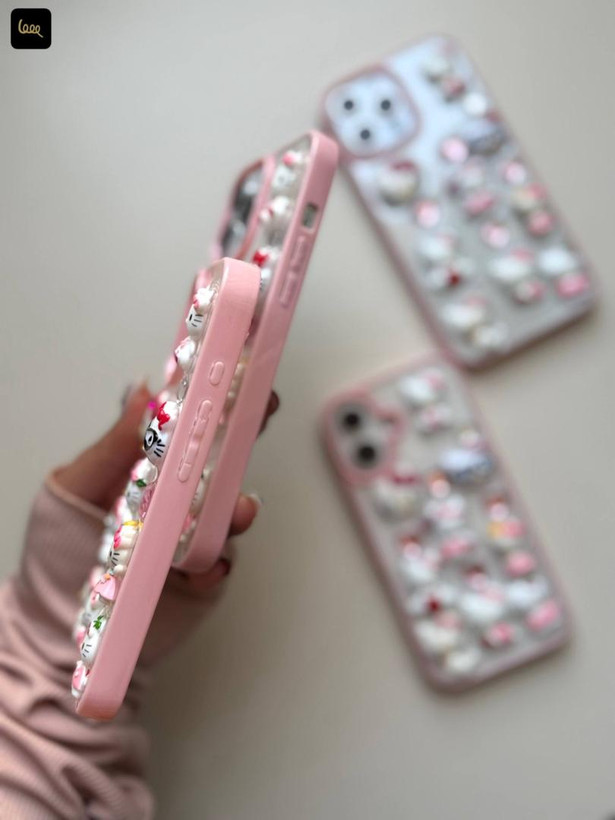 دسترسی آسان به دکمهها و لنز دوربین با قاب Hamrah Accessory