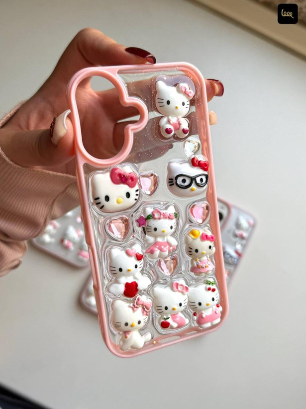 دسترسی آسان به دکمهها و لنز دوربین با قاب Hamrah Accessory