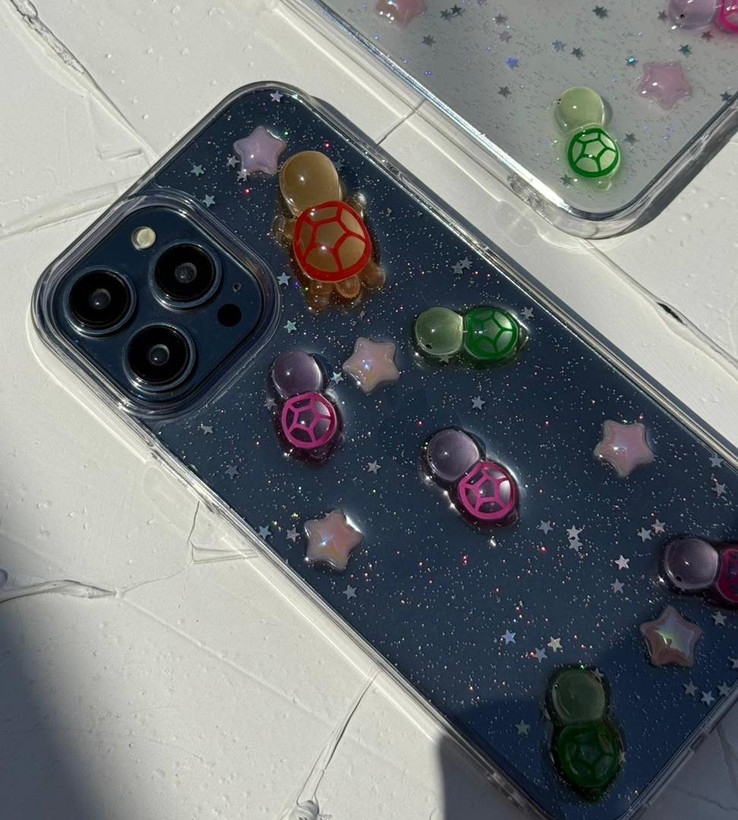 قاب لاکپشتهای کیوت اکلیلی شبرنگ همراه اکسسوری