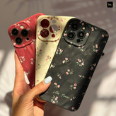 قاب آیفون طرح گلای کوچک با آویز رنگ کرم