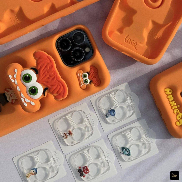 قاب انیمیشنی Inside Out برای آیفون 13 تا 16