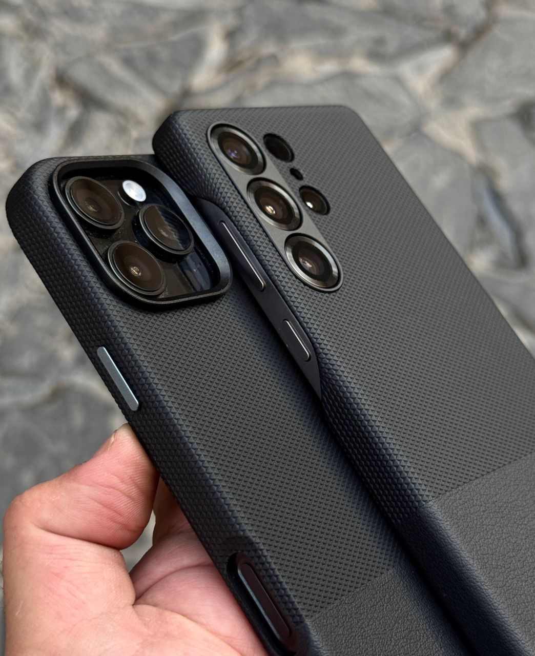 قاب لوکس S24 Ultra مشکی با دکمه آلومینیومی