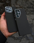 قاب کربن آیفون با دکمههای آلومینیومی – Hamrah Accessory