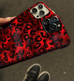 قاب آیفون قرمز براق مدل لئو همراه اکسسوری