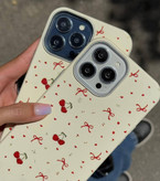 ۲. تصویر قاب فانتزی ماسامی با طرح آلبالو