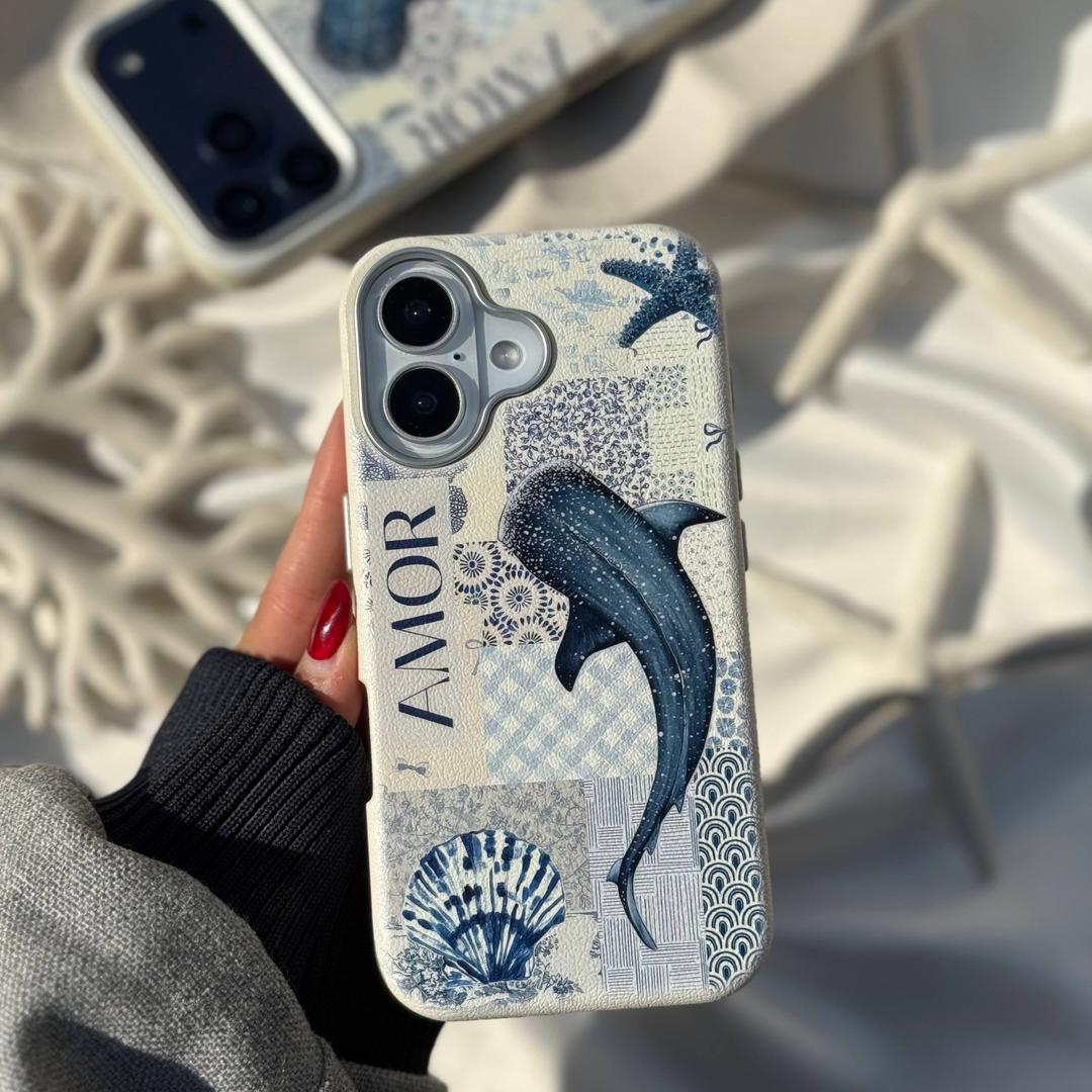 قاب ماسامی برای iPhone 17/16/15 با طرح نهنگ — همراه اکسسوری