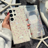 پشت قاب صدفی گل و پاپیون با برش دقیق دوربین