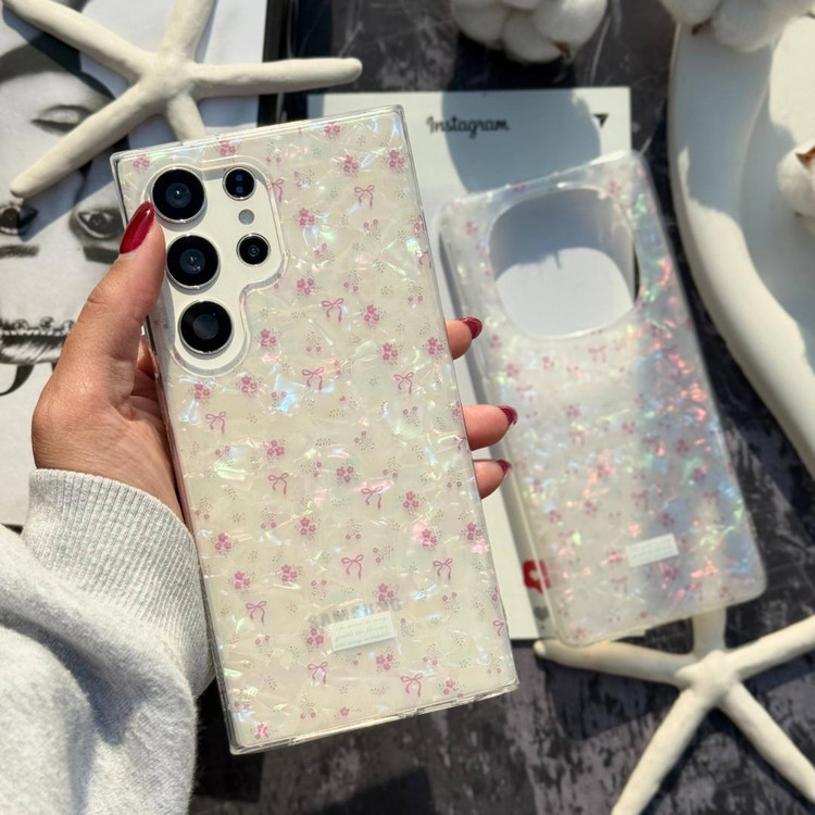 پشت قاب صدفی گل و پاپیون با برش دقیق دوربین