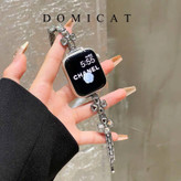 نمای نزدیک نگینهای بند دیاموند