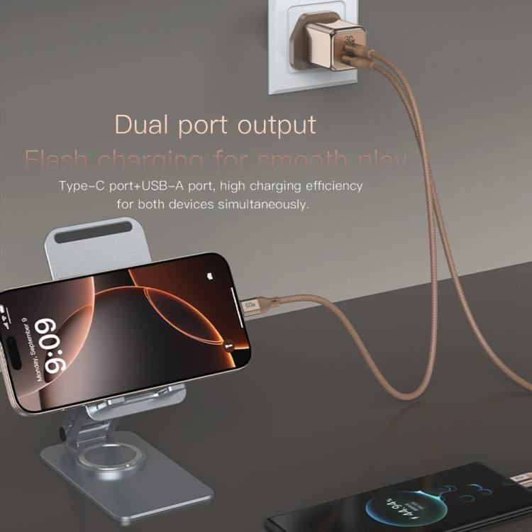 تصویر شارژر توتو ۳۰ وات GAN مدل دو پورت همراه اکسسوری