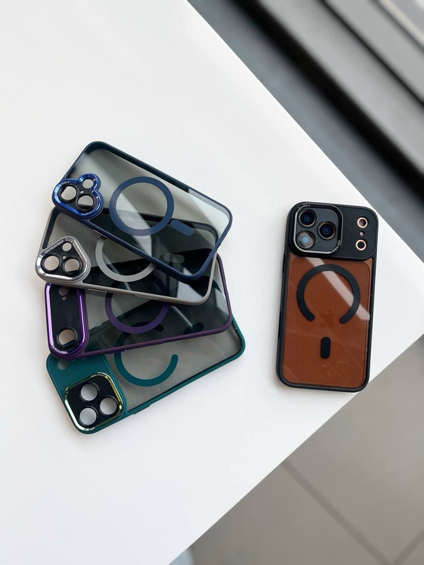 قاب کیو سریز دودی دور رنگی مگسیف آیفون همراه اکسسوری