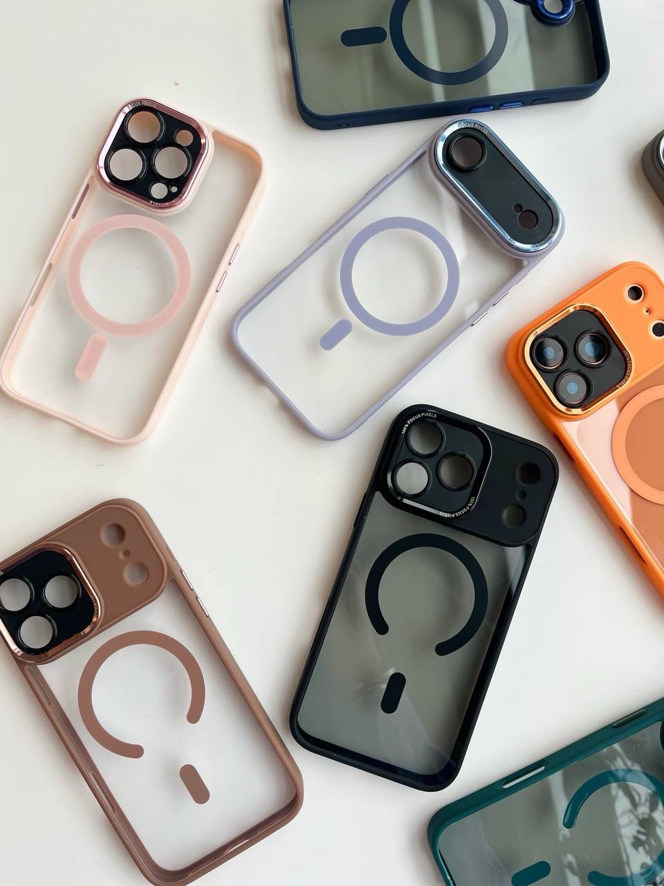 قاب کیو سریز آیفون 13 همراه اکسسوری