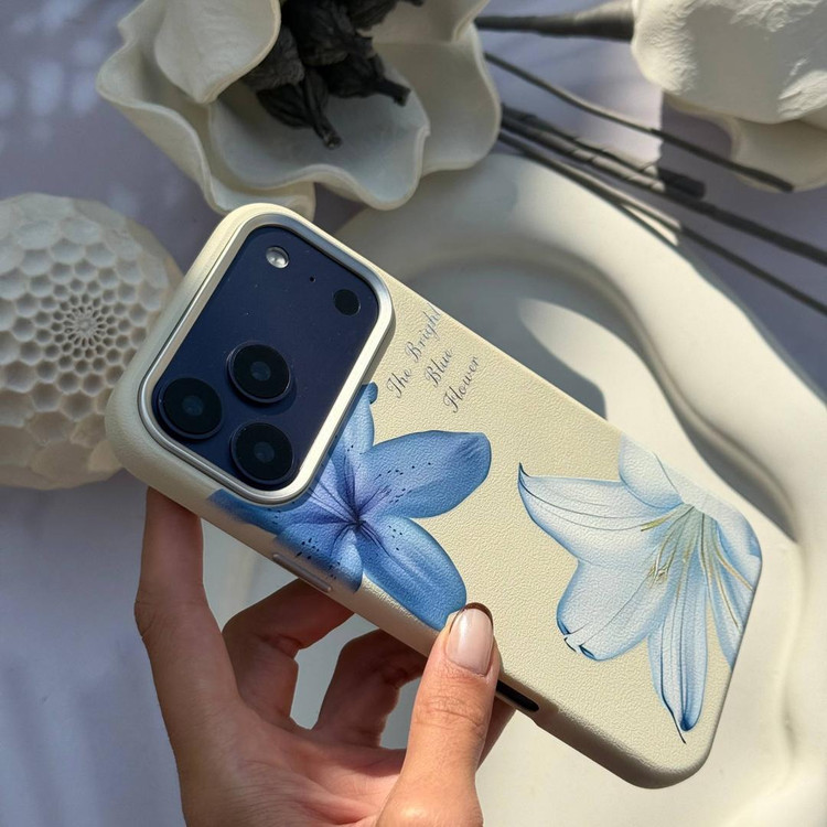 قاب طرح لیلیوم آبی آیفون 12 همراه اکسسوری