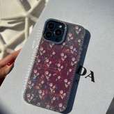 قاب لاله یخی نگین دار iPhone 13 همراه اکسسوری