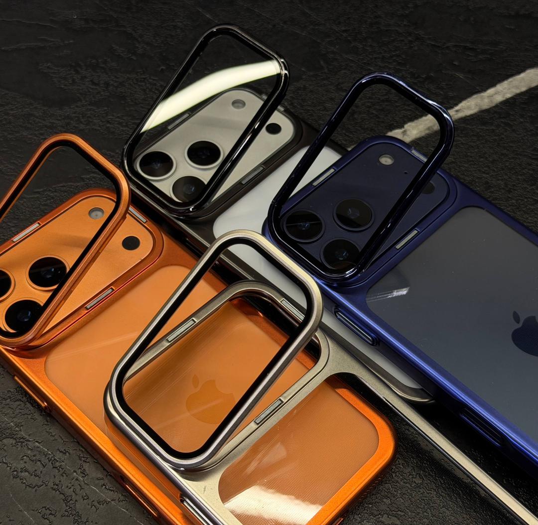 نمای پشتی شفاف قاب Ultra Clear Cam Stand همراه اکسسوری