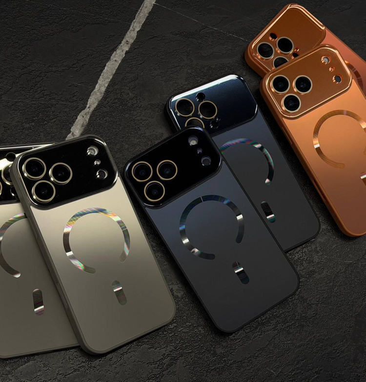 کاور آیفون Aura کلاسیک همراه اکسسوری