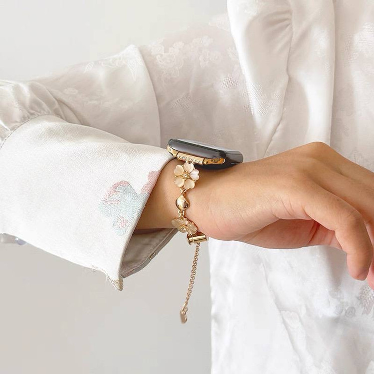 بند گل بابونه اپل واچ همراه اکسسوری