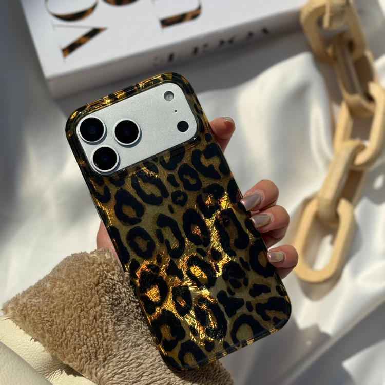 قاب پلنگی سنتی آیفون Leo Classic