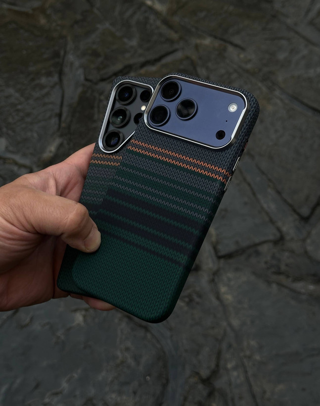 قاب Carbon Texture Dark Green برای S26 Ultra