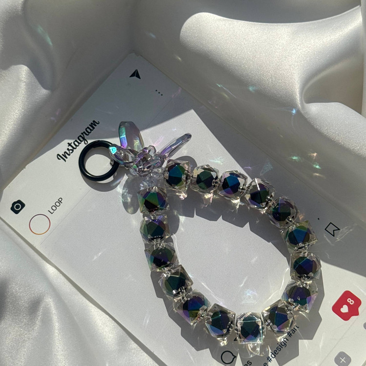 بند گوشی Luxury Pendant طرح مینیمال همراه اکسسوری