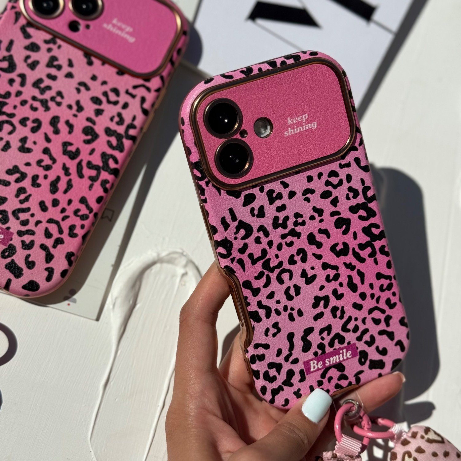 قاب Classic Leo Pink
