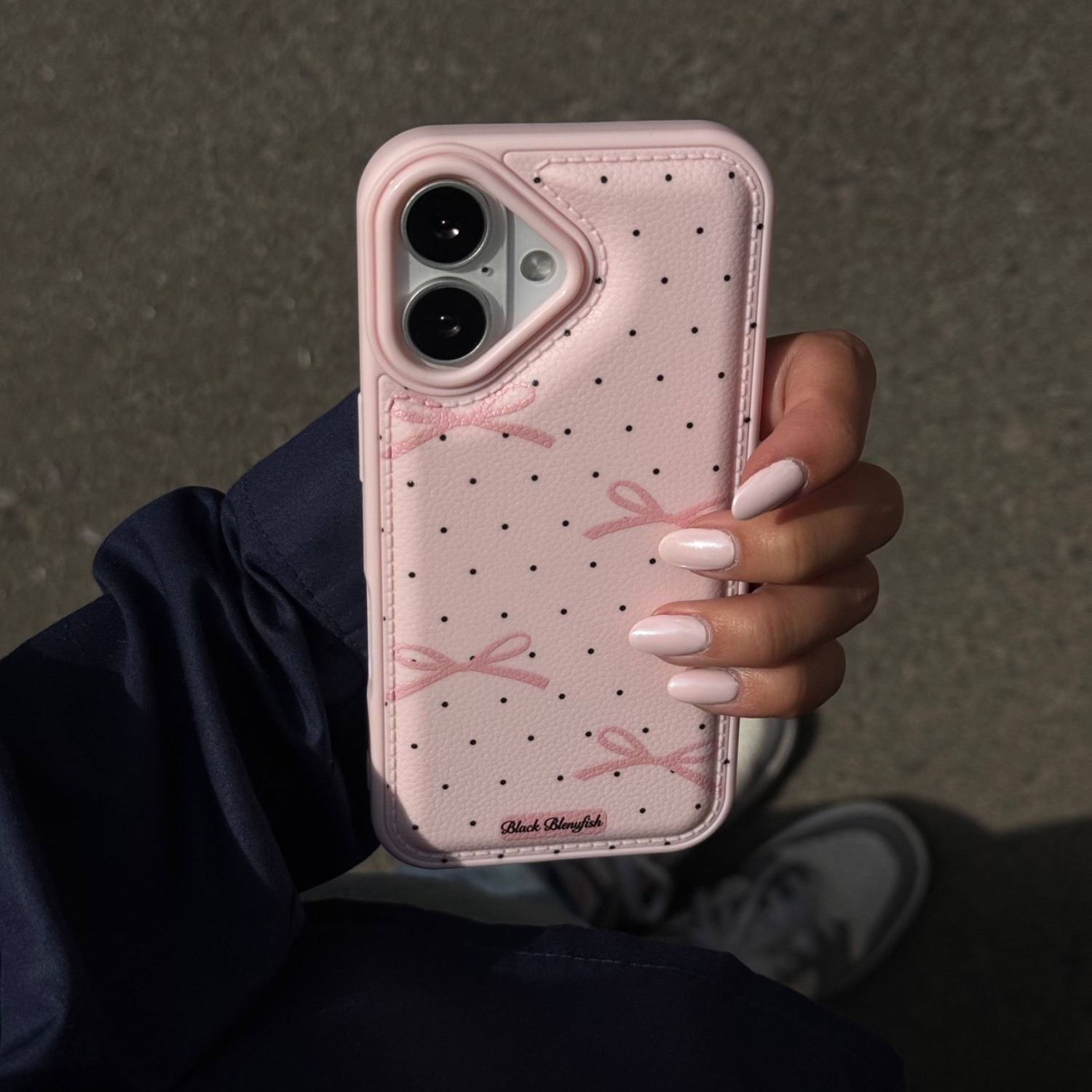 قاب فانتزی Bowtie مناسب iPhone 16 Pro