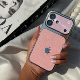 قاب چرمی سفید مناسب iPhone 16 Pro