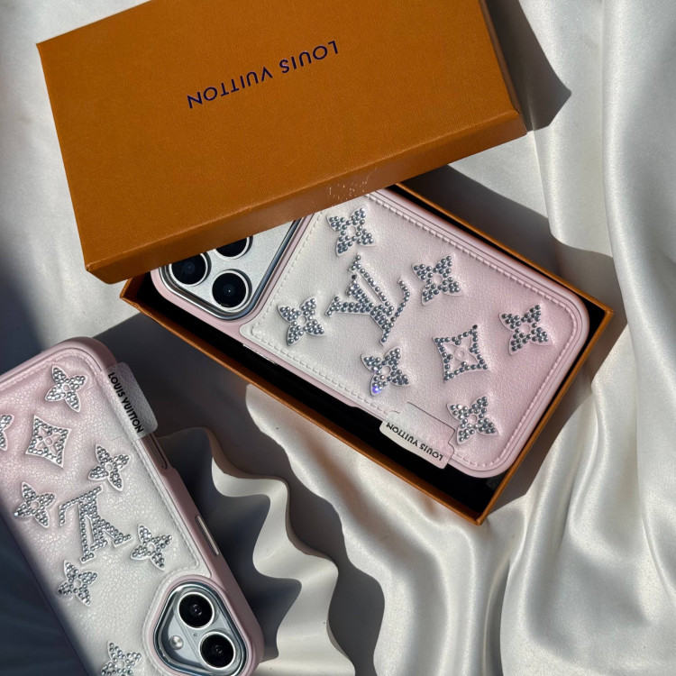کاور LV Leather Diamond Pinky آیفون