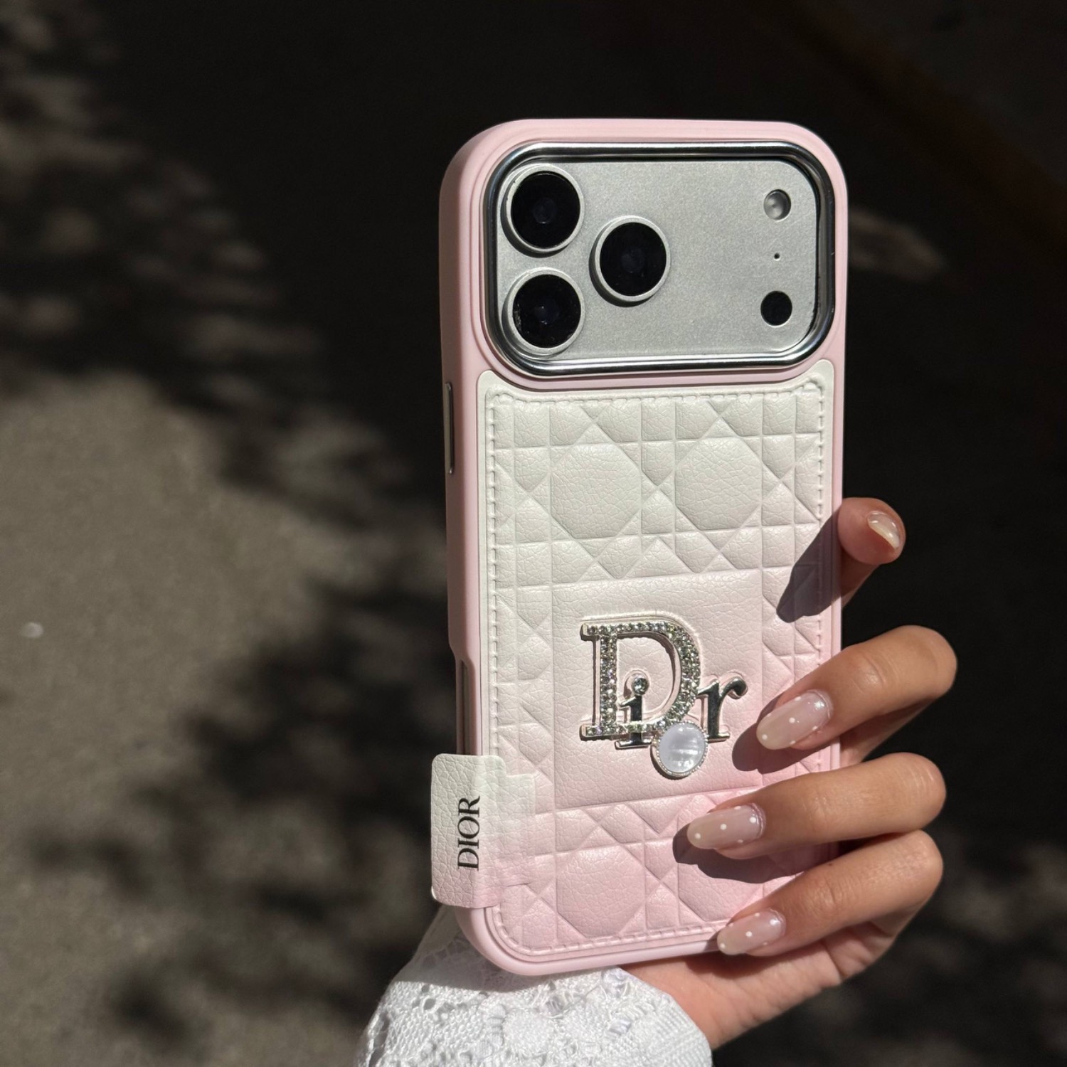 قاب Dior Leather Diamond Pinky همراه اکسسوری